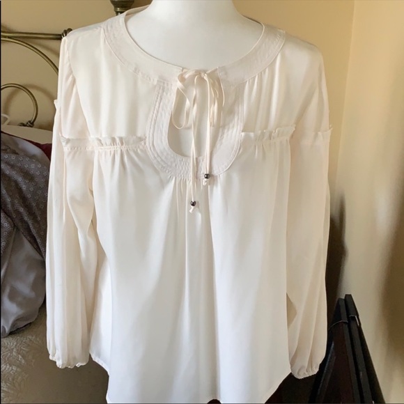 Adorable Boho cream blouse like new sz Med - Picture 2 of 7